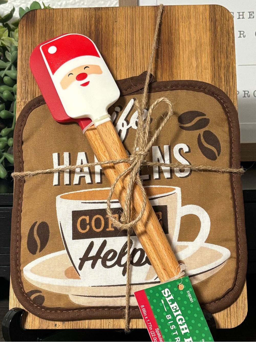 Hand Crafted Cutting Board Holiday Gift Set